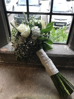 Creamy bridal bouquet